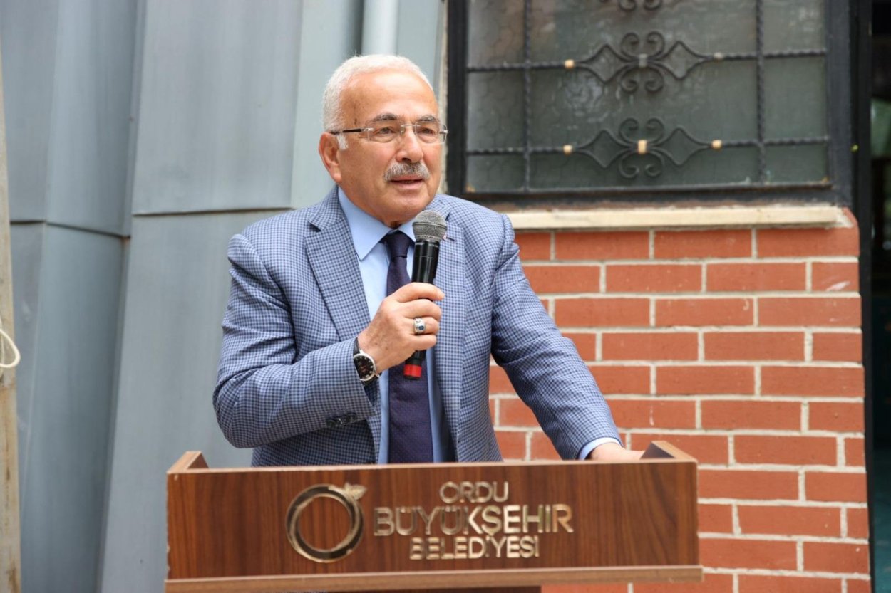 yunus-emre-dualar-ile-anildi_2241
